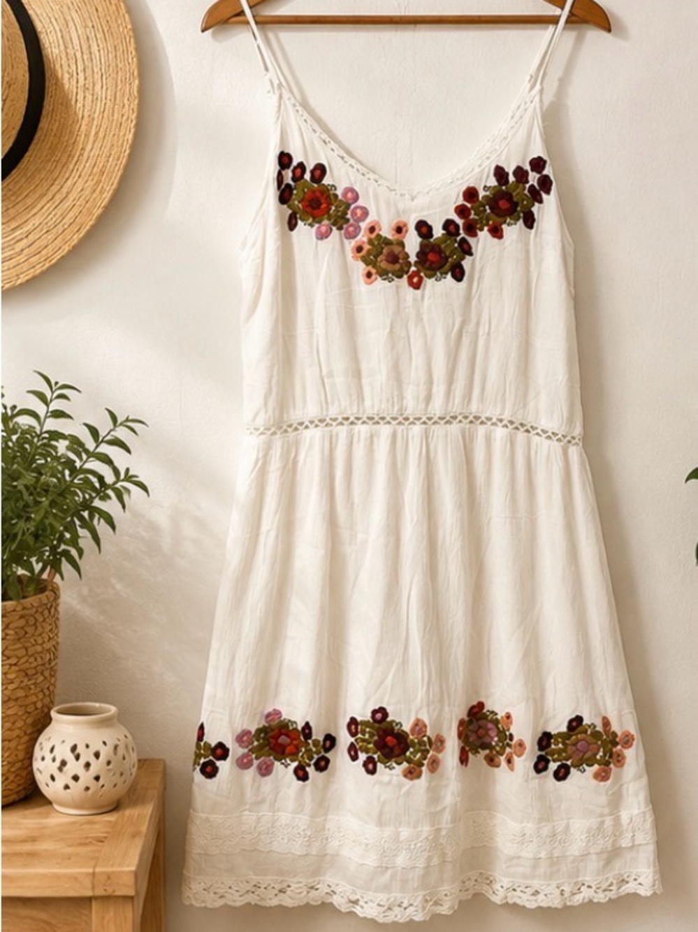 DEX Embroidered Boho Sundress | Women’s Medium | Ivory Floral Crochet Lace